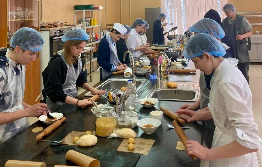 Школьники в гостях у техникума